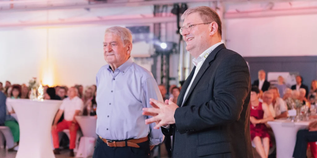 Founder Fritz Krippner with his son and managing director Ralf Krippner.