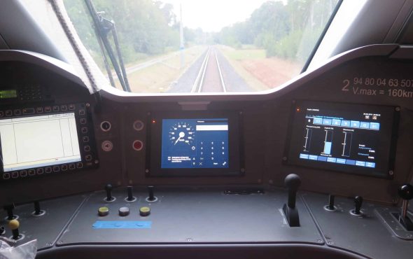 Hoffmann + Krippner - Touch panel in the driver's cab in railroad technology